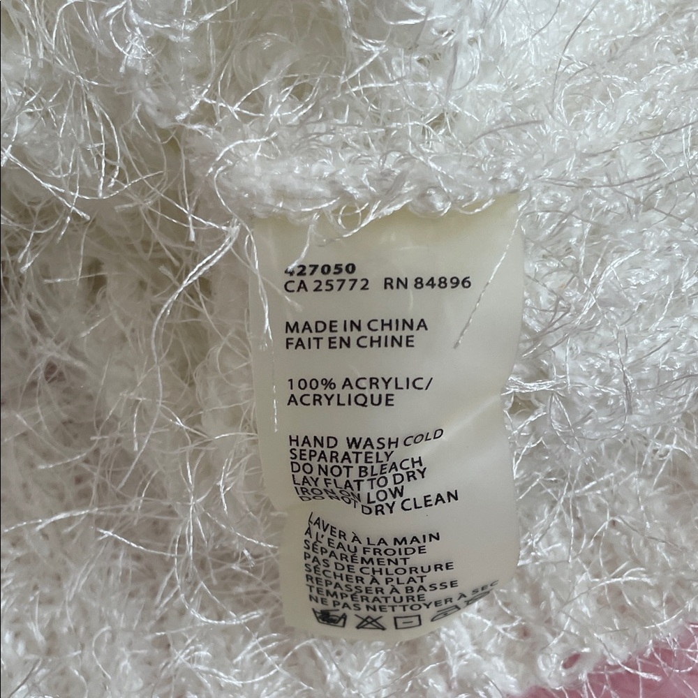 🐻‍❄️🤍DEX Cream Fuzzy Cropped Sweater Size M - Picture 8 of 8